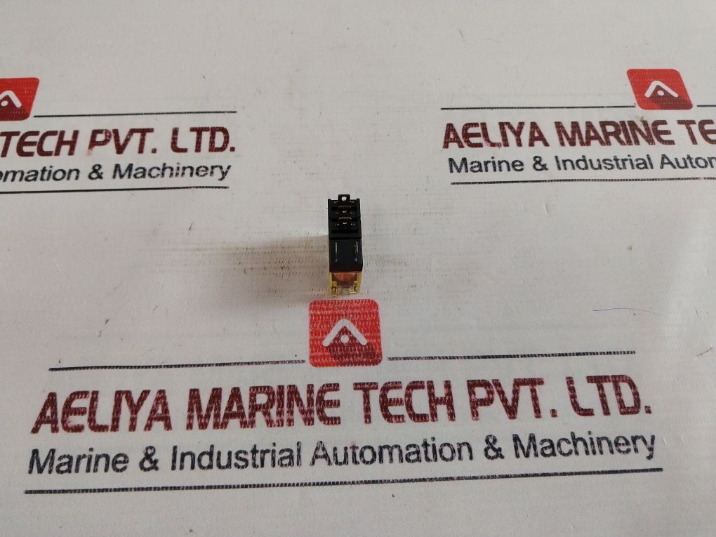 Idec Rj1s-C-A100 Relay - Image 4