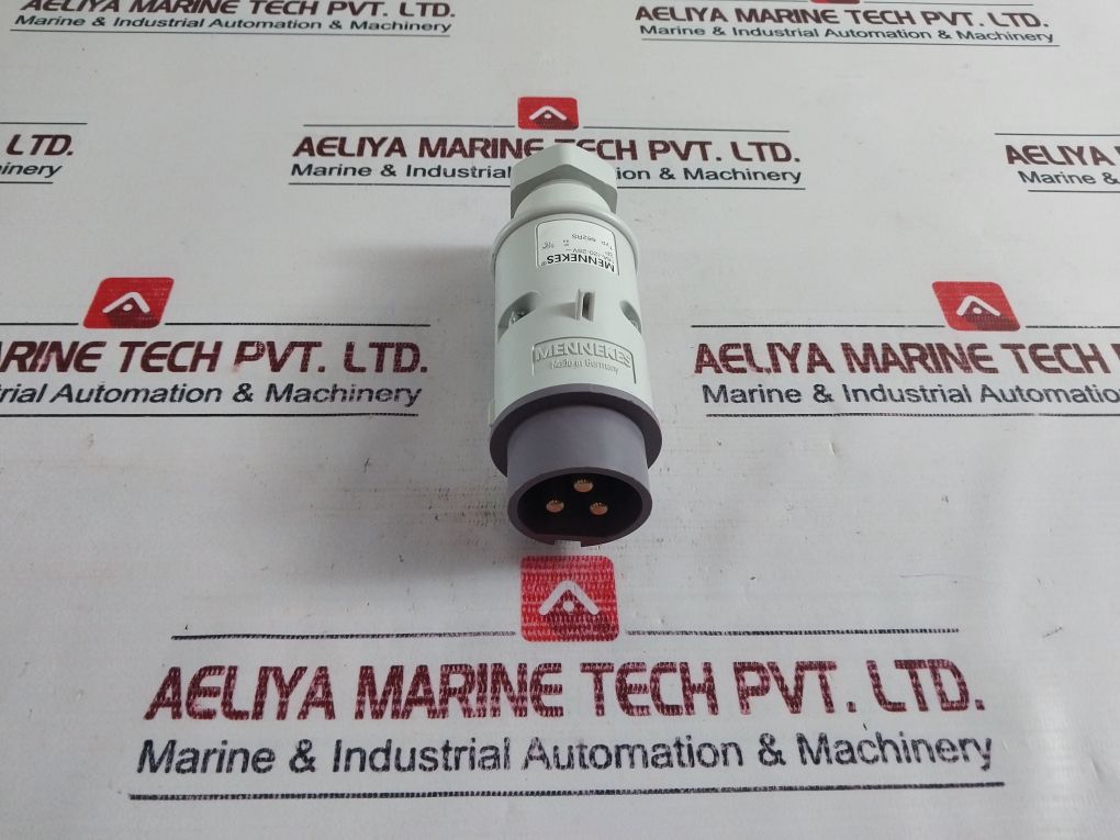 Mennekes 662rs Purple Cable Mount 3p Industrial Power Plug - Image 3