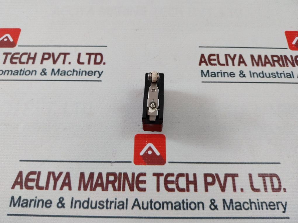 Omron X-10gw22-b5 Micro Switch - Image 6