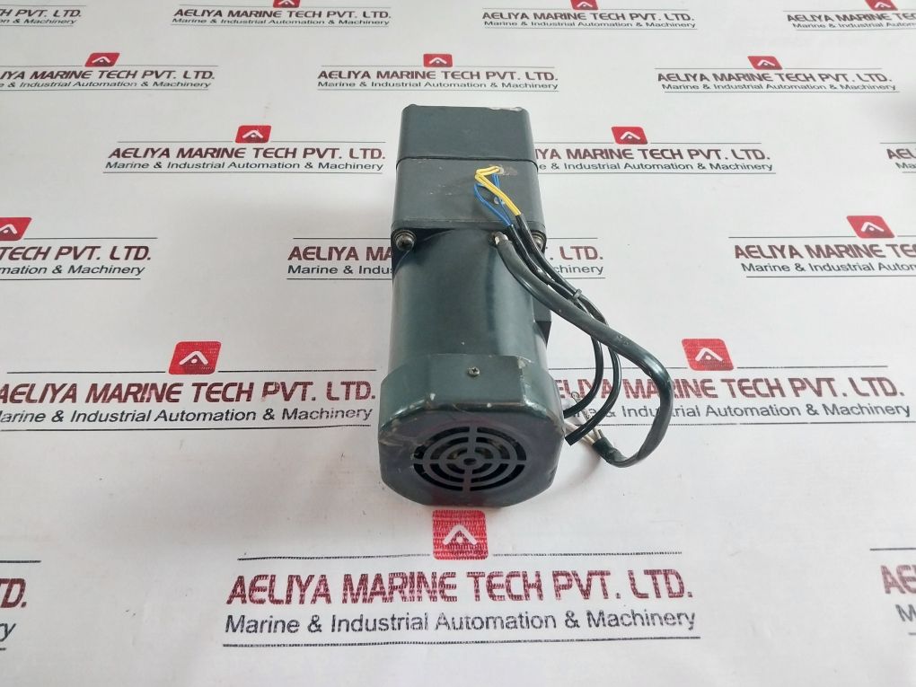 Oriental Motor Cbi590-803om Clutch & Brake Motor - Image 3