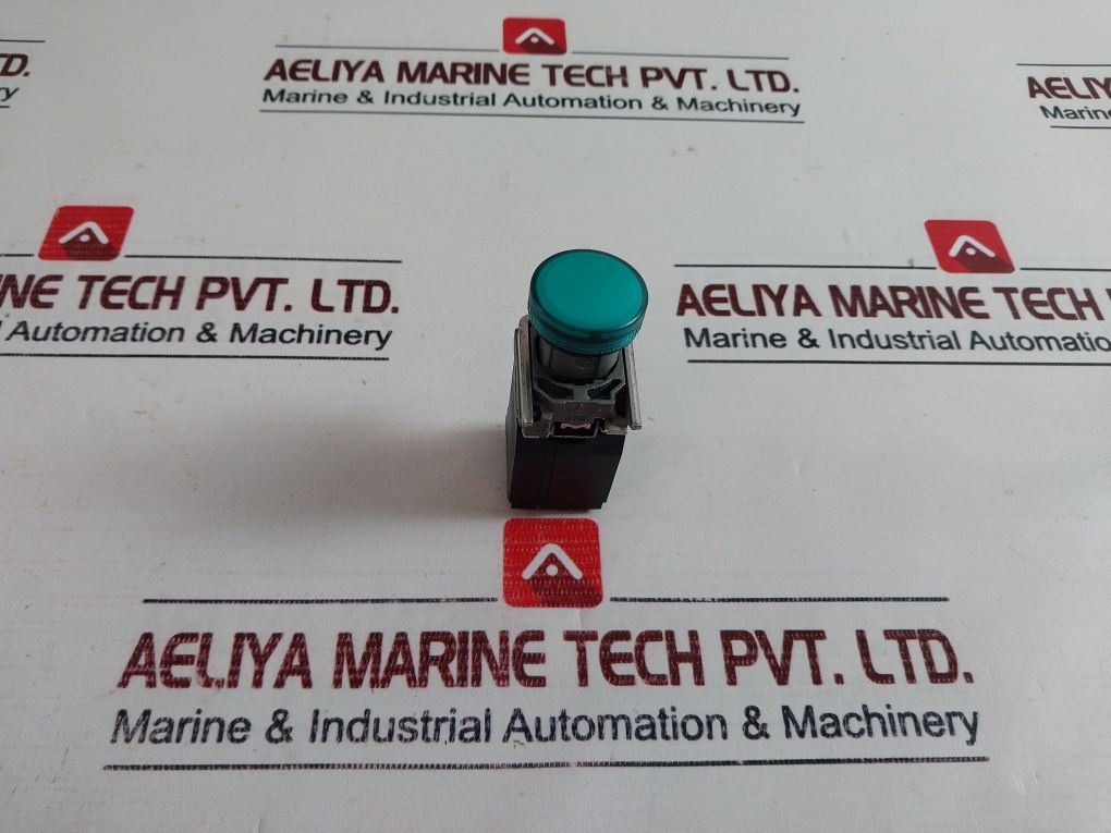 Schneider Telemecanique Zb.-.w04. Indicator Light Green - Image 3