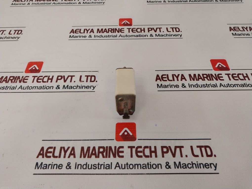 Siemens 3na1 021 Fuse - Image 3