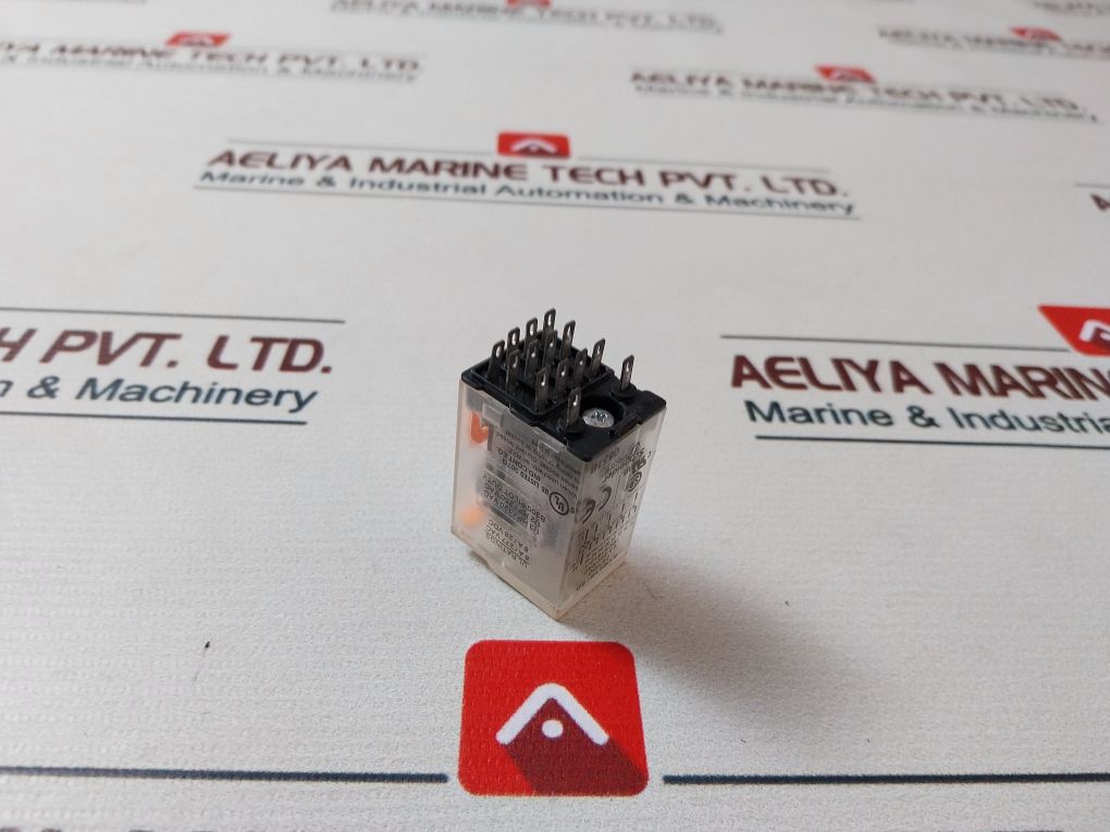 Telemecanique Rxm4ab1bd Relay 250v - Image 5