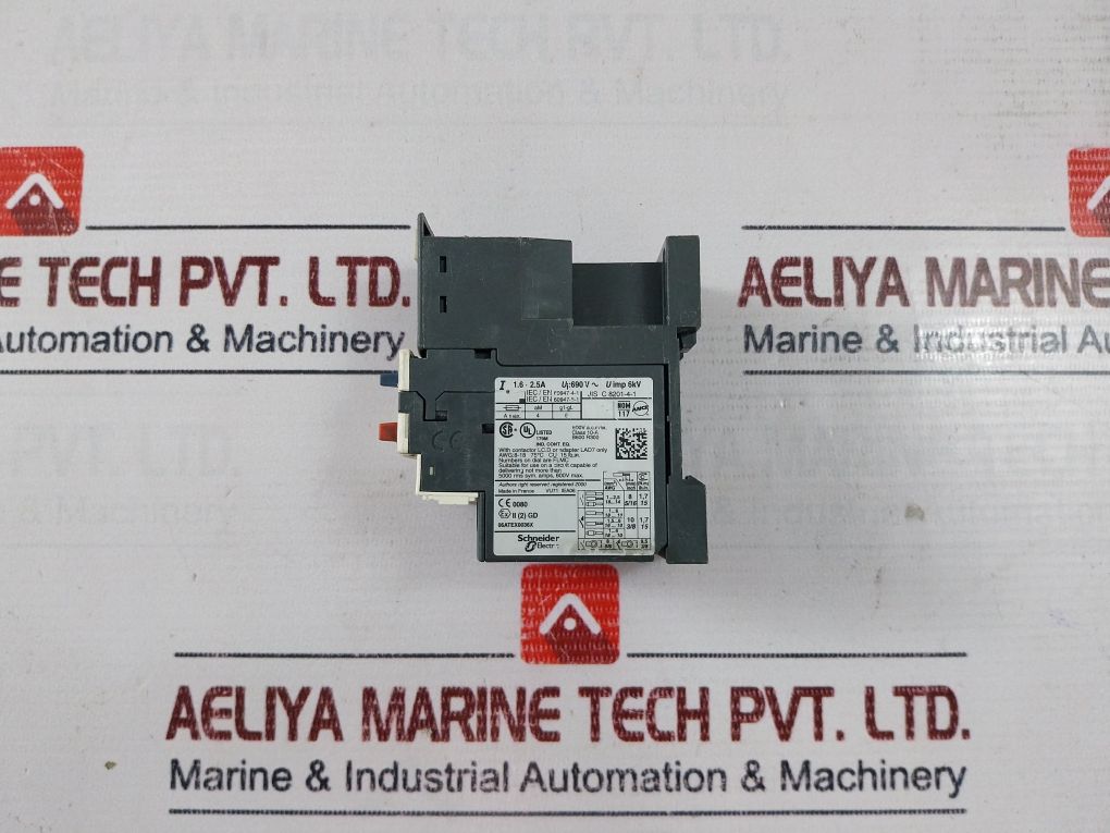 Telemecanique Schneider Lad7b106 Terminal Block With Overload Relay - Image 5