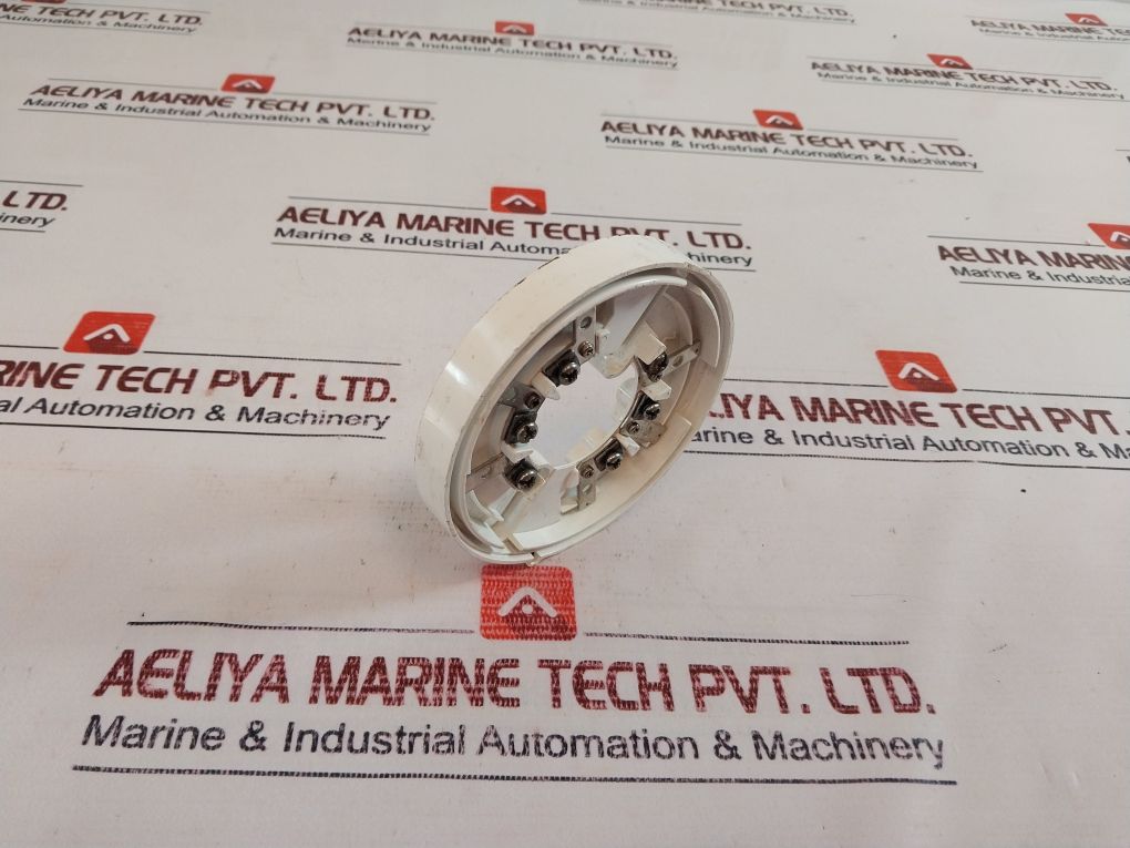 Ub-6 F03c83520 Detector Base - Image 3