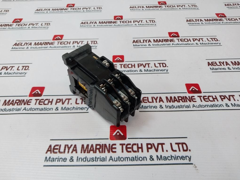 Fuji Electric Src50-2u/x (4a2b) Auxiliary Relay - Image 5