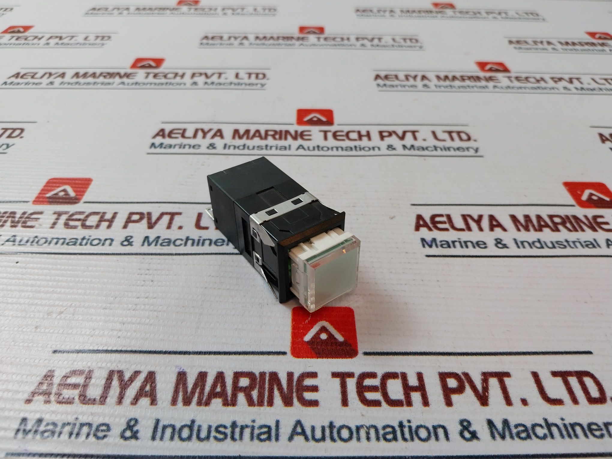 Idec Mc2d-m Control Unit - Image 4