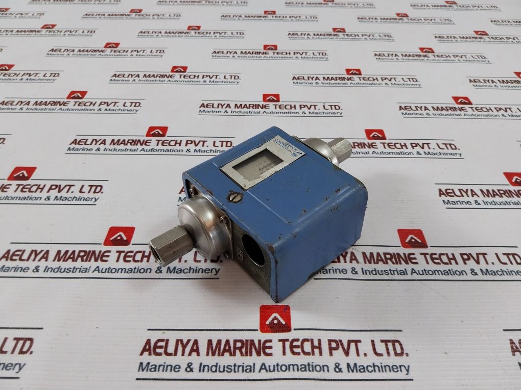 Johnson Controls P74ea-9700 Differential Switch - Image 4