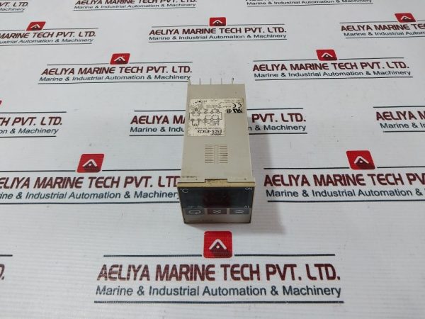 Omron E5cs Temperature Controller