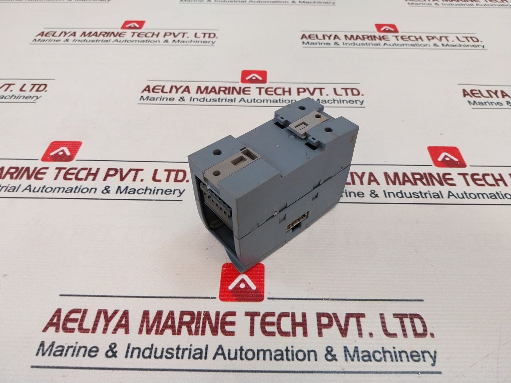 Siemens 6es7 222-1hh32-0xb0 Relay Outputs Module - Image 4