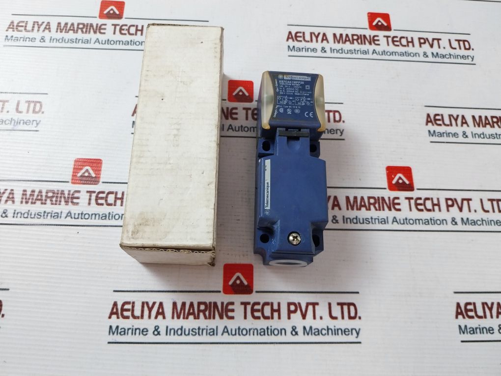 Telemecanique Schneider Electric Xs7c4a1mpp20 Inductive Proximity Sensor