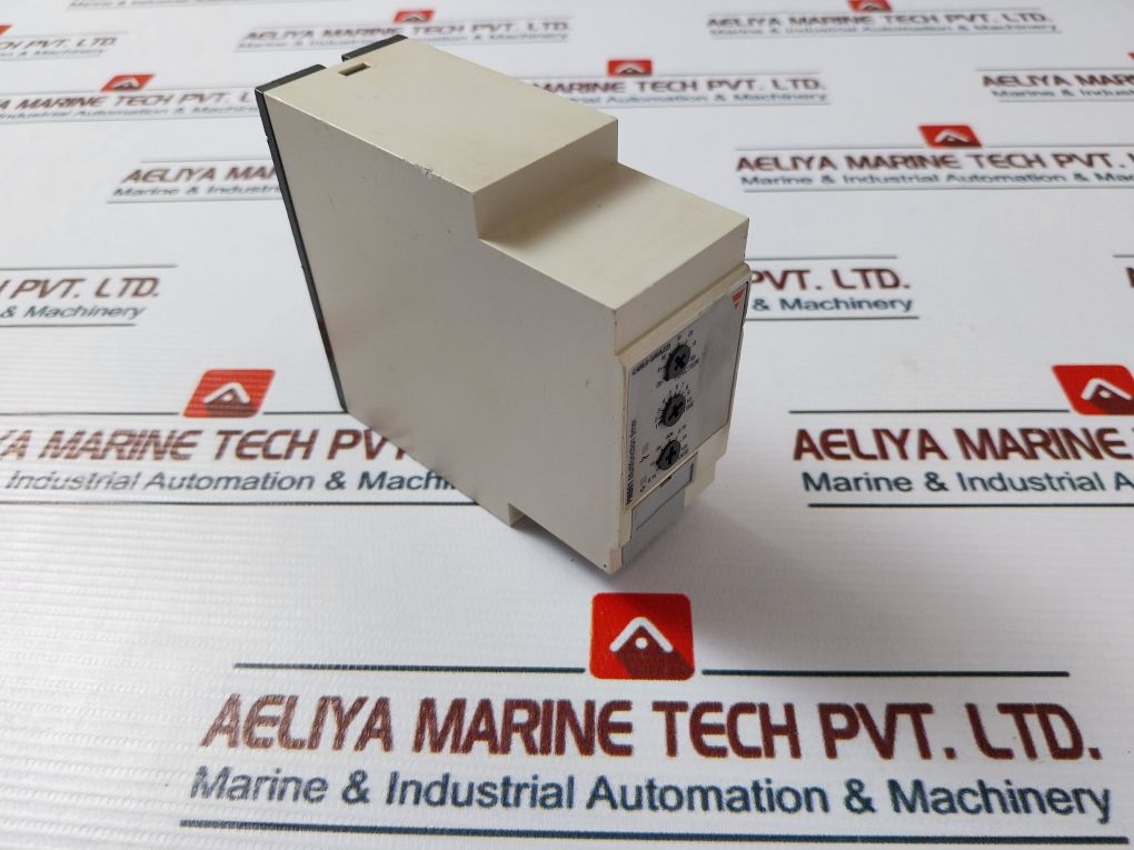 Carlo Gavazzi Pmb01dm24 Multifunction Timer Ip20 - Image 3