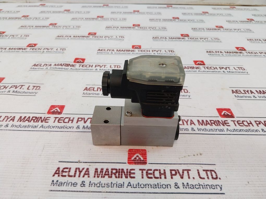 Danfoss Mbs 510020112cb04 Pressure Transmitter 0...10 Bar Aeliya Marine