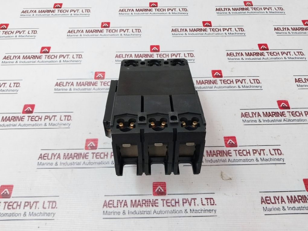 Fuji Electric Sa203rt Circuit Breaker - Image 4