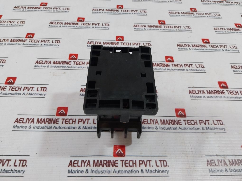 Fuji Electric Sc-2sn Magnetic Contactor 550-600v - Image 5