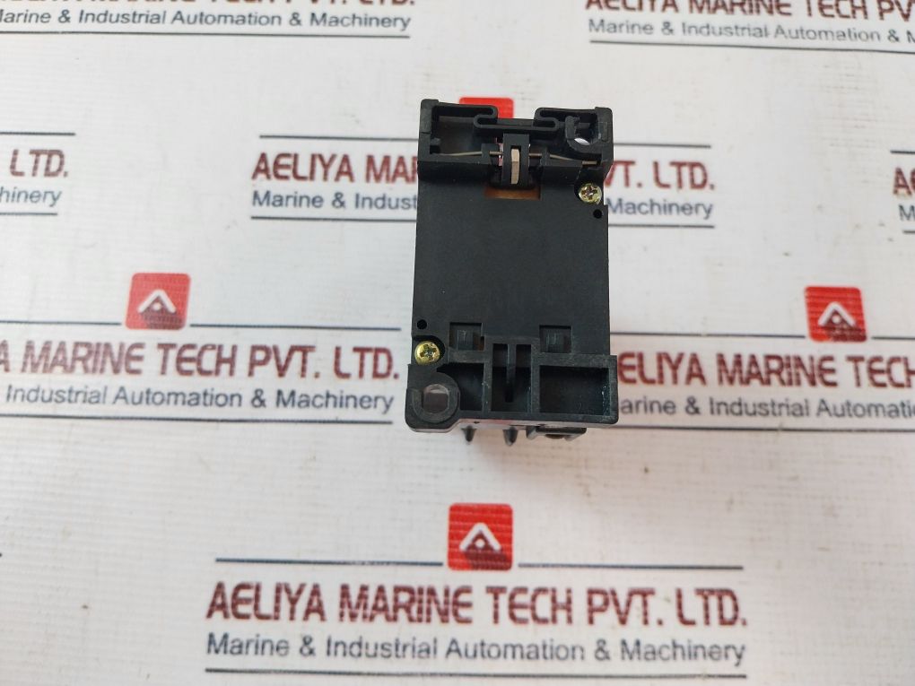 Fuji Electric Src50-2u/x (3a3b) Auxiliary Relay - Image 5