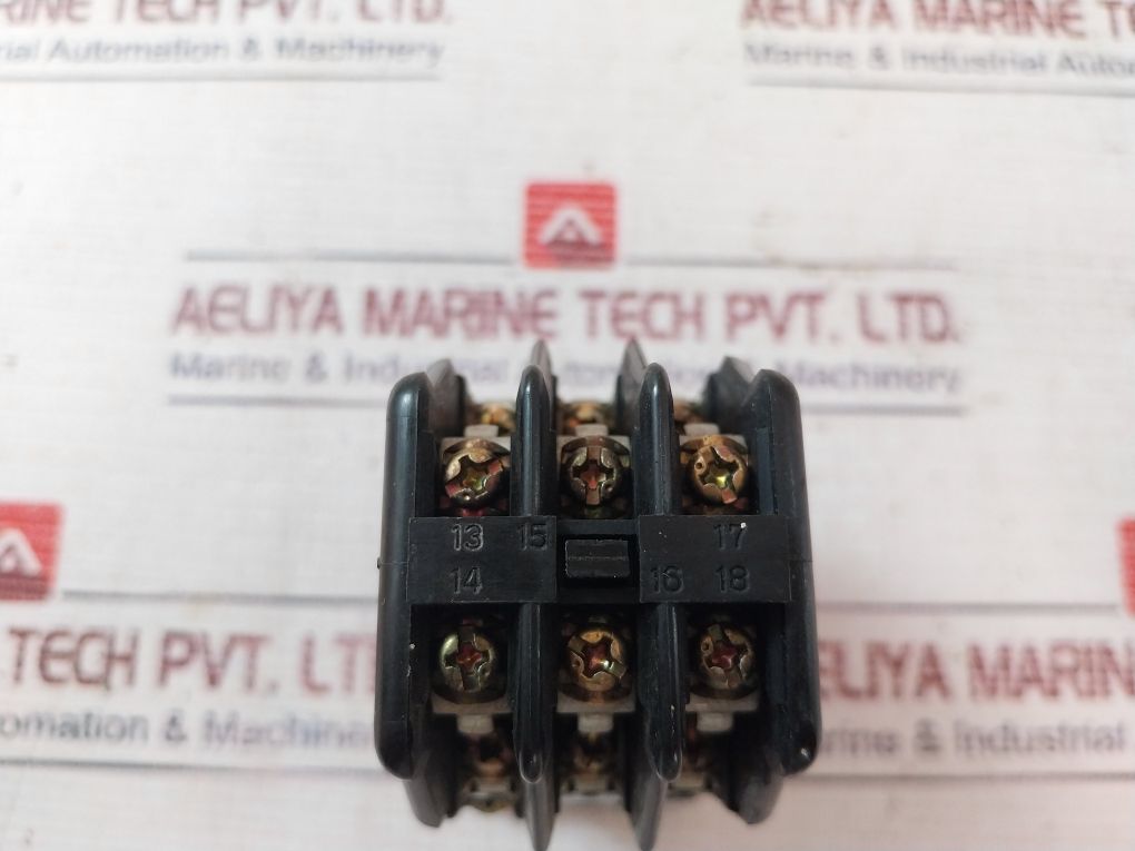 Fuji Electric Src50-2u/x (3a3b) Auxiliary Relay - Image 6