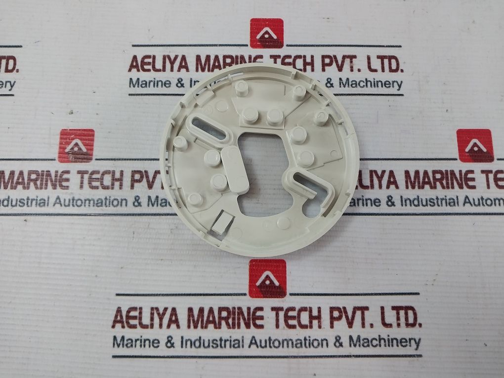 Hochiki Ybn-r/3m Sensor Mounting Base - Image 4