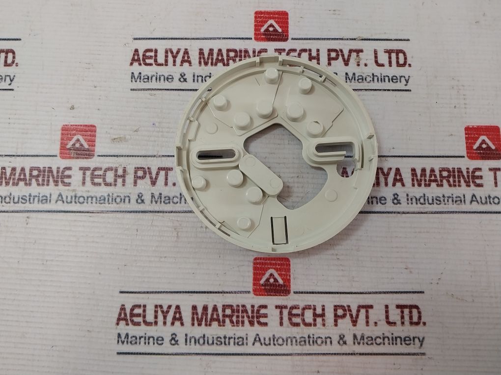 Hochiki Ybn-r/6 Detector Base - Image 3