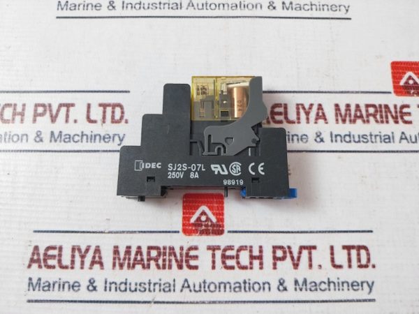 Idec Rj2s-cl-d24 Sj2s-07l Relay With Block Sj2s-07l