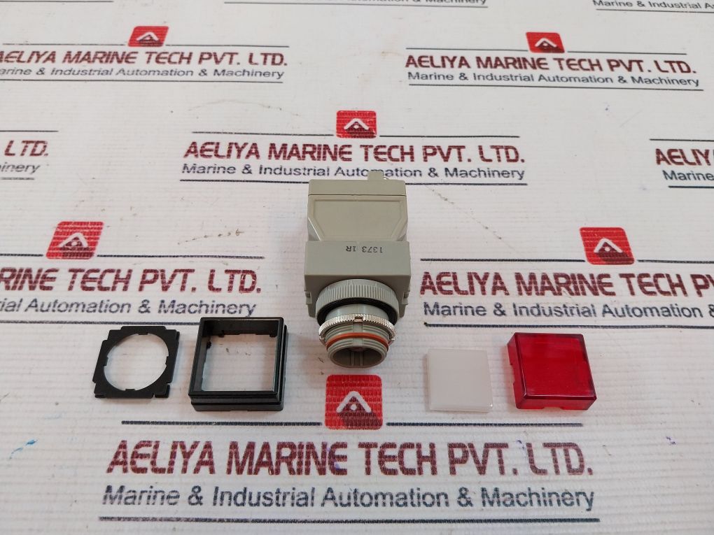 Idec Upqw Operator Light 100/110v - Image 3