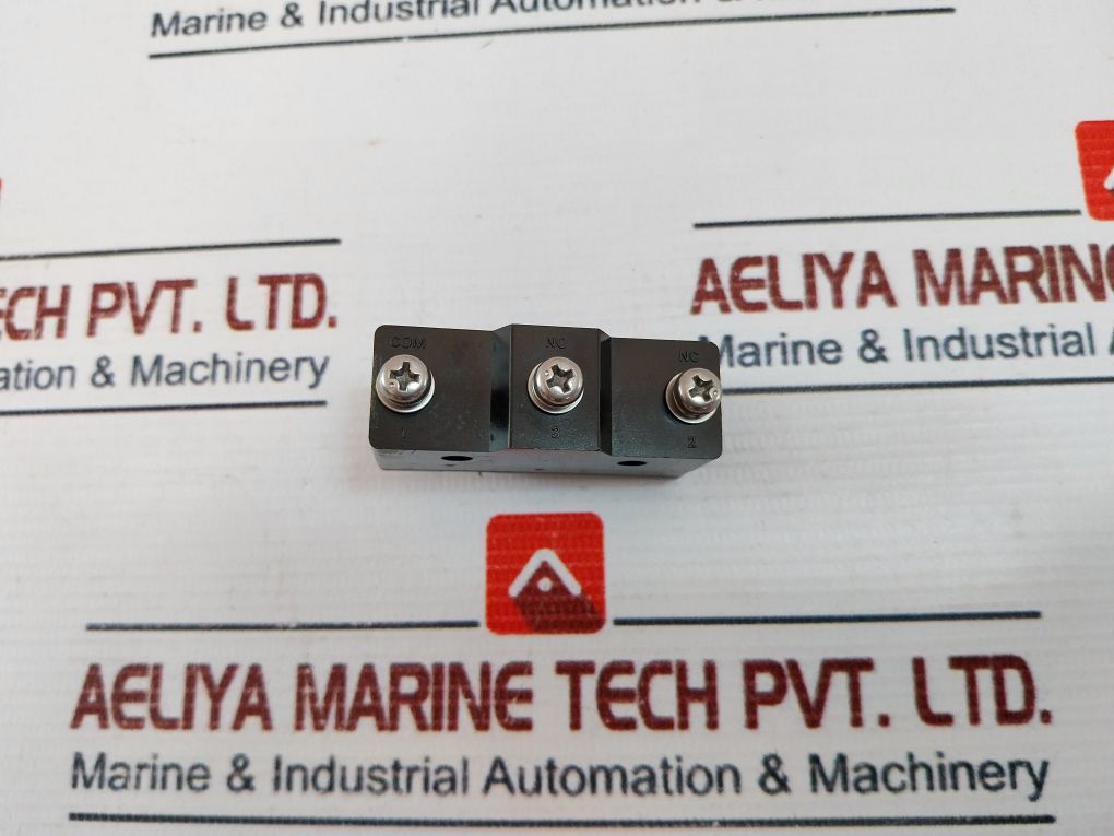 Omron Z-15gd55-b4t Micro Switch - Image 5