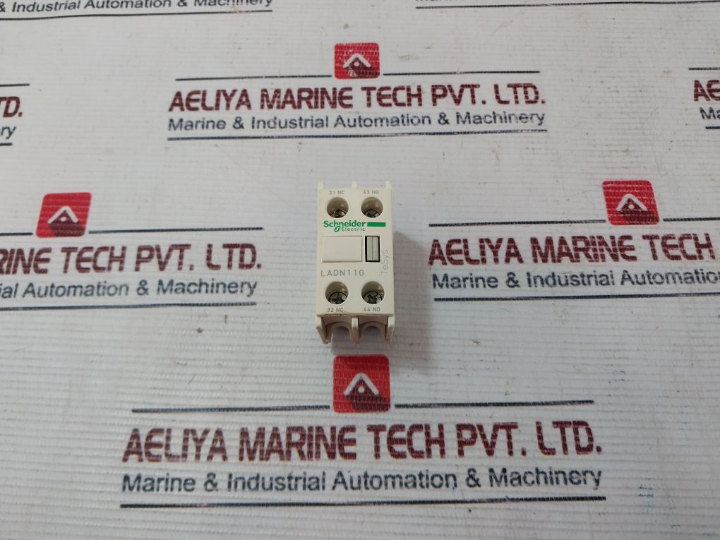 Schneider Electric Ladn11g Auxiliary Contact Block - Image 5