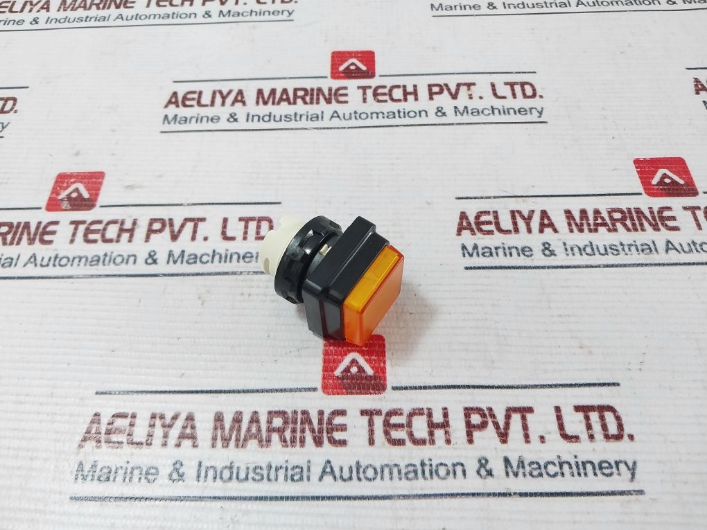 Square D D1v2y Pilot Light Bazel - Image 3