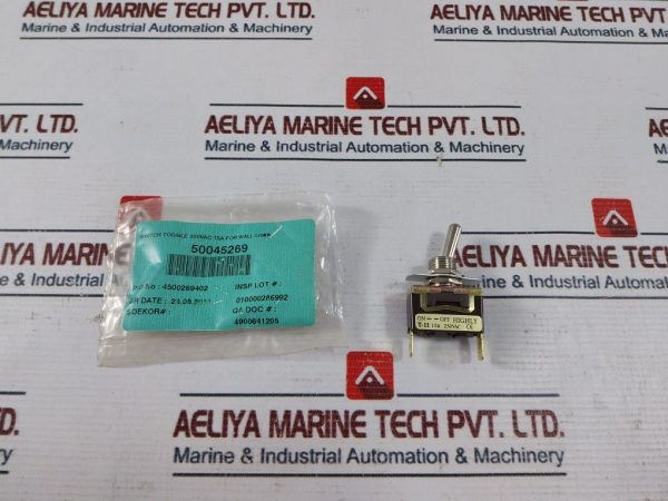 T-11 15a Toggle Switch