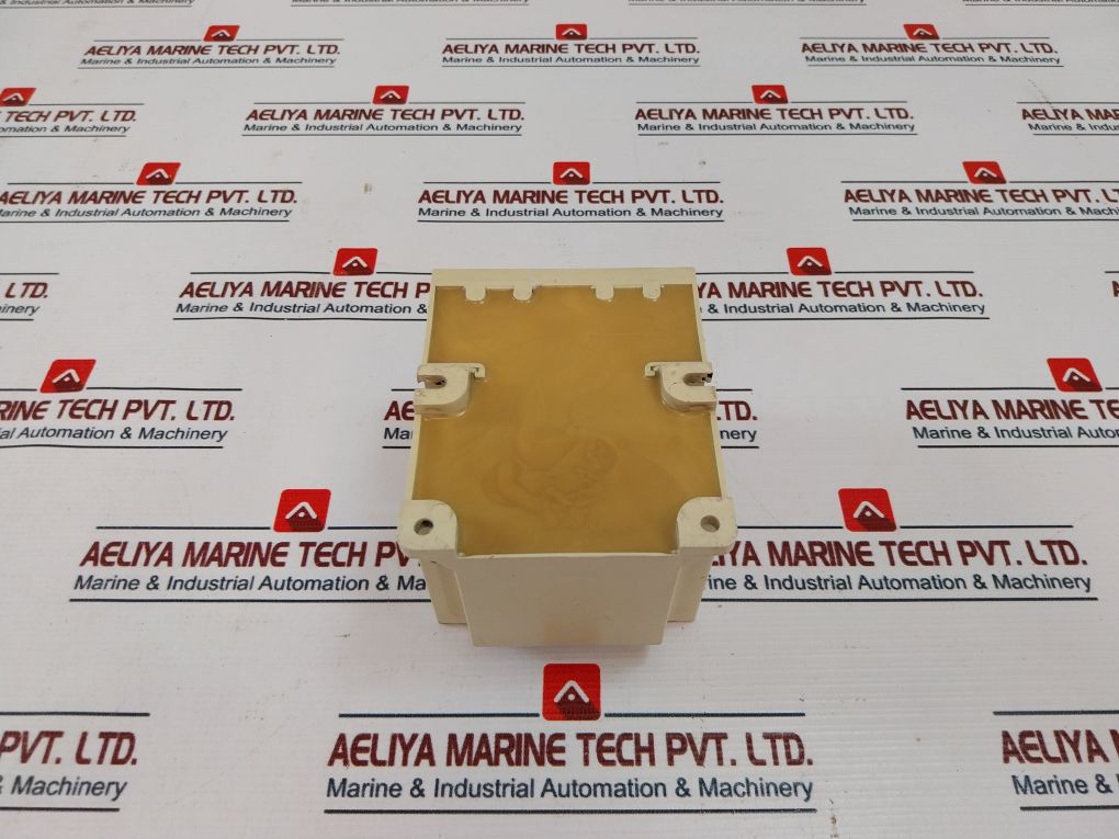 Trafonikk Lf84a/96-4324a Isolating Transformer Ip44 - Image 3
