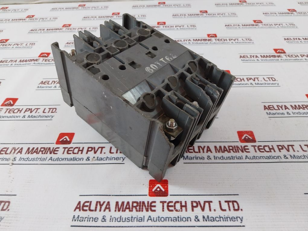 Westinghouse Hfb3070l 3 Pole Circuit Breaker - Image 4