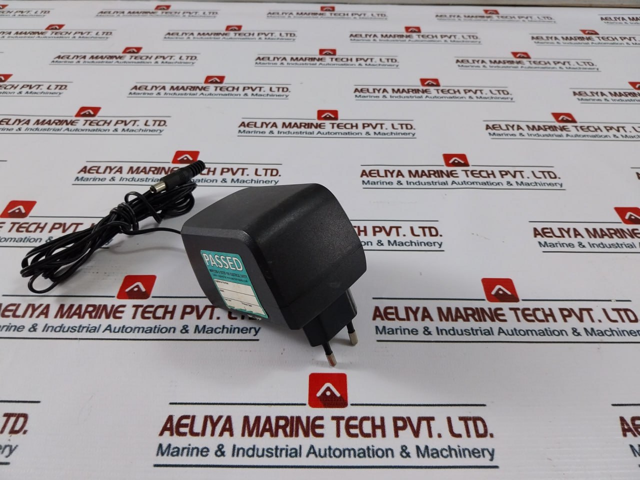 Motorola 2504548t07 Single Battery Charger 18v 900ma - Image 3