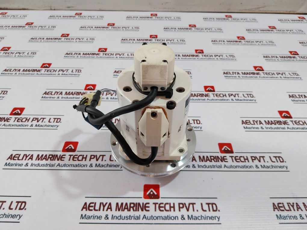 Denso Mqma042t3v2 Servo Motor - Image 3