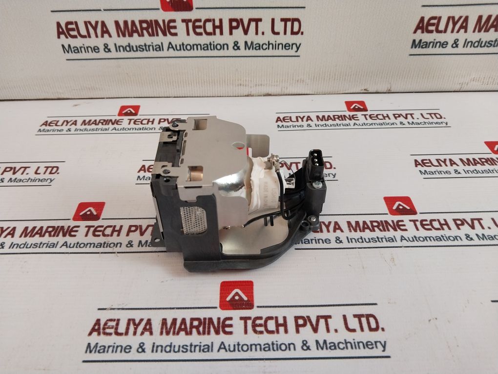 Eiki 610 333 9740 Projection Lamp With Module - Image 4