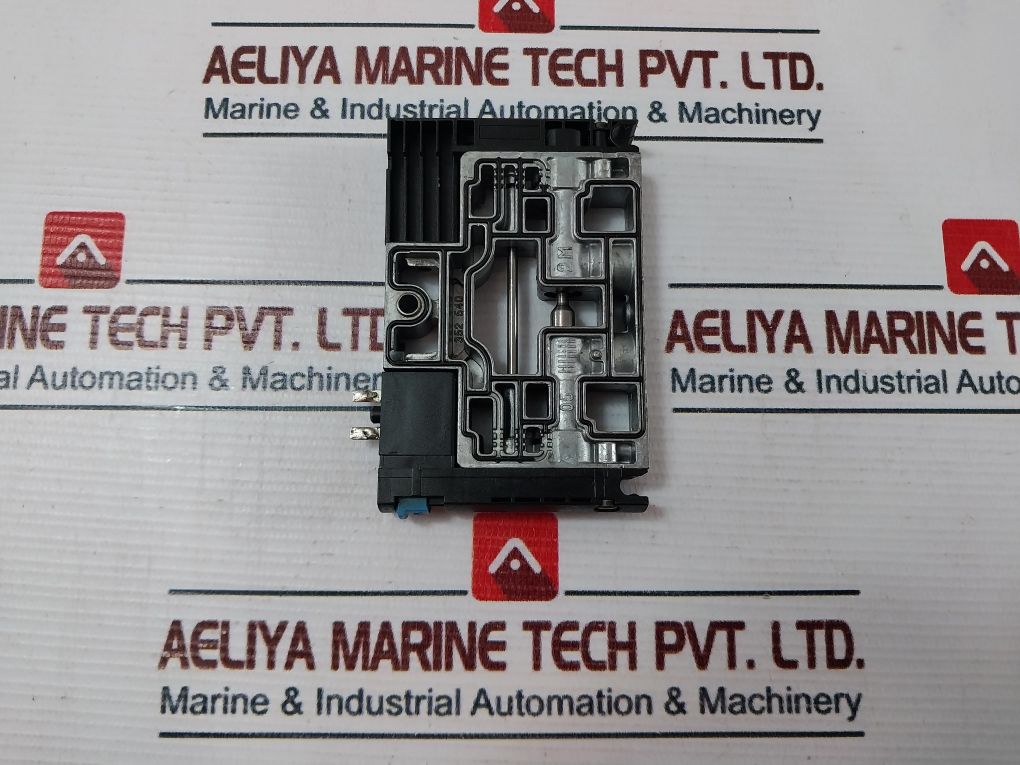 Festo Mszc-3-21 Dc Solenoid Valve Ip00/65 - Image 5