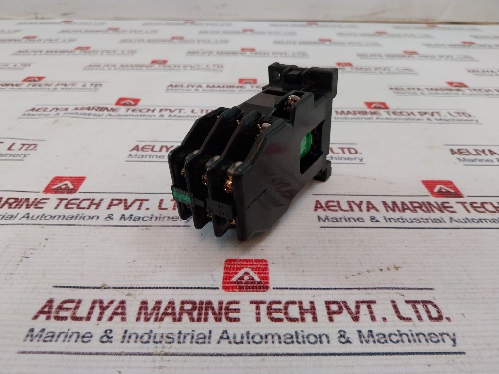 Fuji Electric Src50-2u/x (3a3b) Auxiliary Relay - Image 5