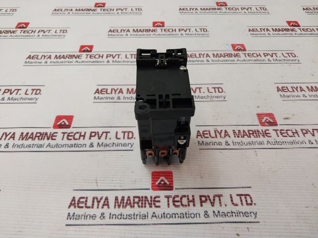 Fuji Electric Src50-2u/x (4a2b) Auxiliary Relay - Image 3