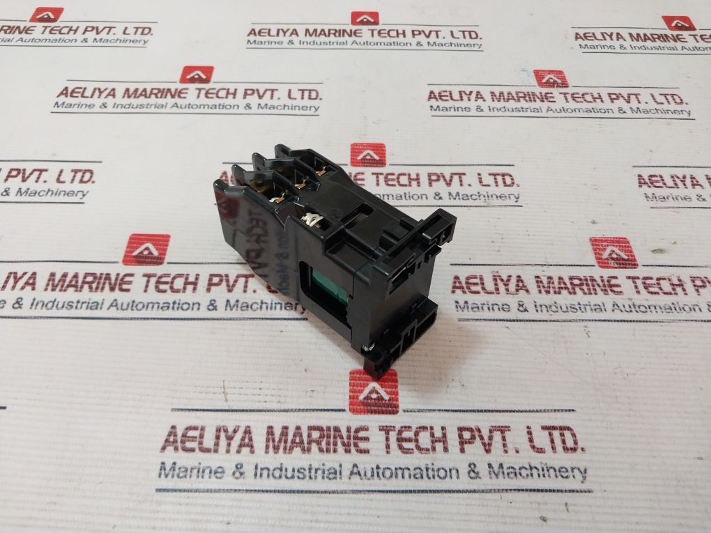 Fuji Electric Src50-2u/x (4a2b) Auxiliary Relay - Image 5