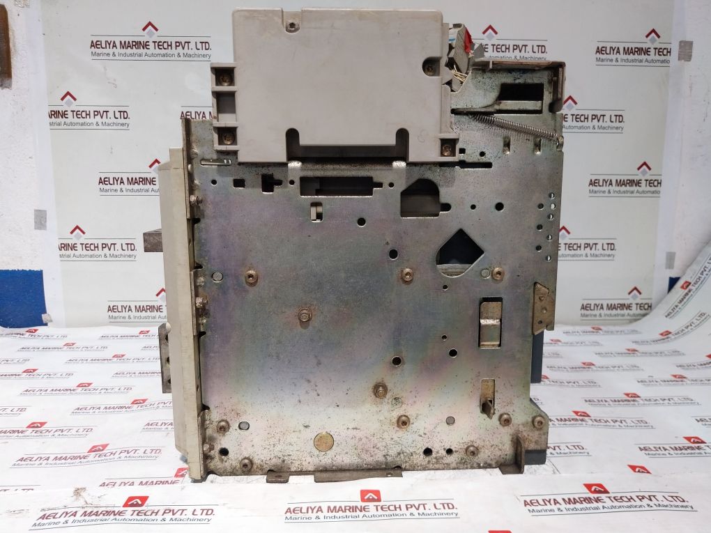 Merlin Gerin Nw20 H1 Micrologic 5.0a Circuit Breaker - Image 6