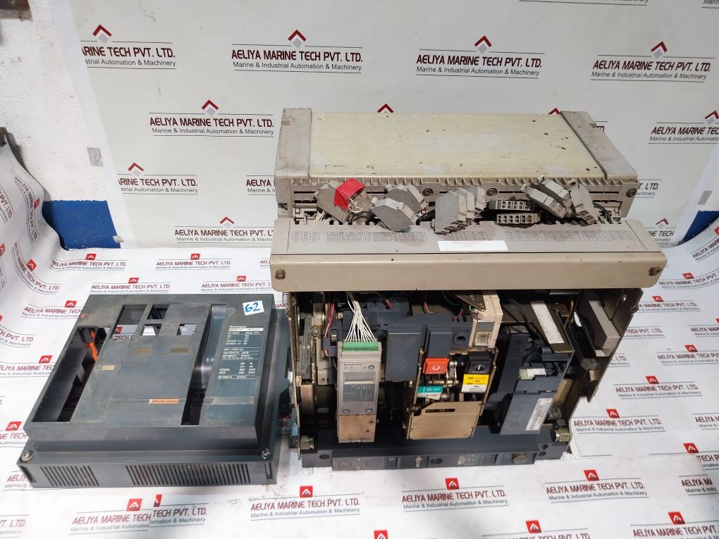 Merlin Gerin Nw20 H1 Micrologic 5.0a Circuit Breaker - Image 7