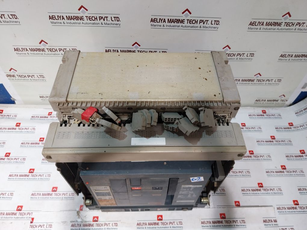 Merlin Gerin Nw20 H1 Micrologic 5.0a Circuit Breaker - Image 4