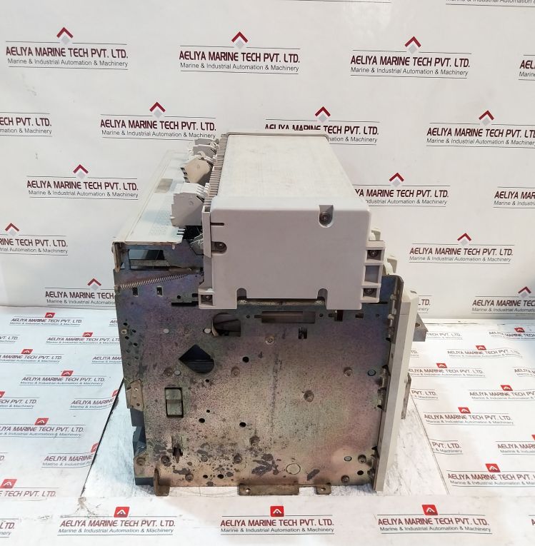 Merlin Gerin Schneider Electric Nw20 H1 Circuit Breaker 1000v - Image 5