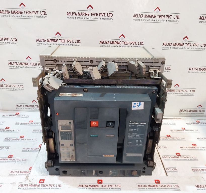 Merlin Gerin Schneider Electric Nw20 H1 Circuit Breaker 1000v