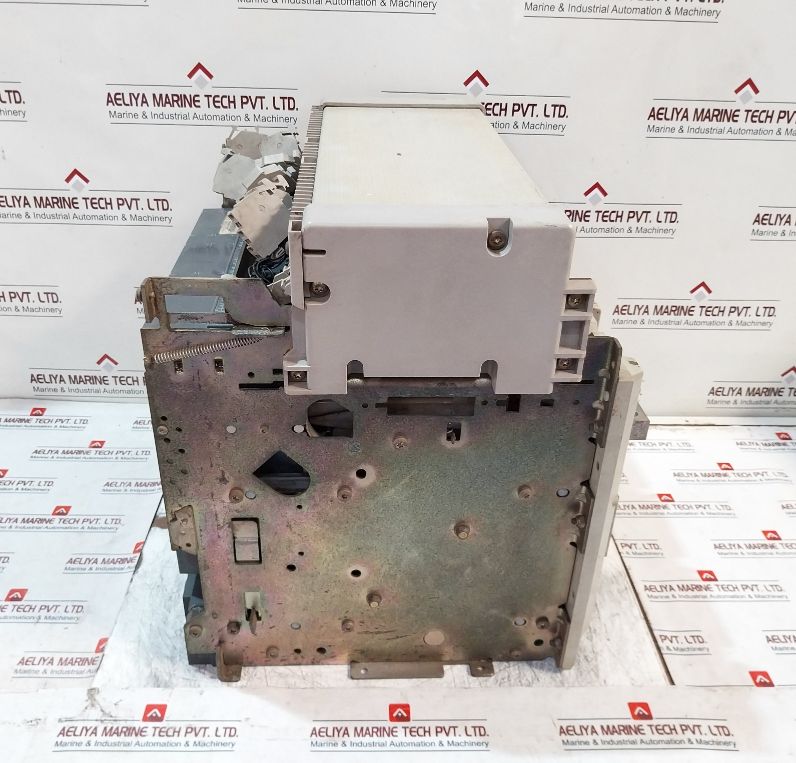 Merlin Gerin Schneider Electric Nw20 H1 Circuit Breaker 1000v - Image 5