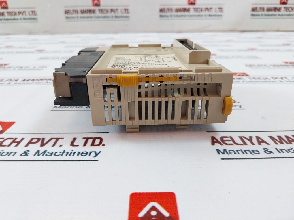 Omron Cqm1-oc221 Output Unit - Image 6