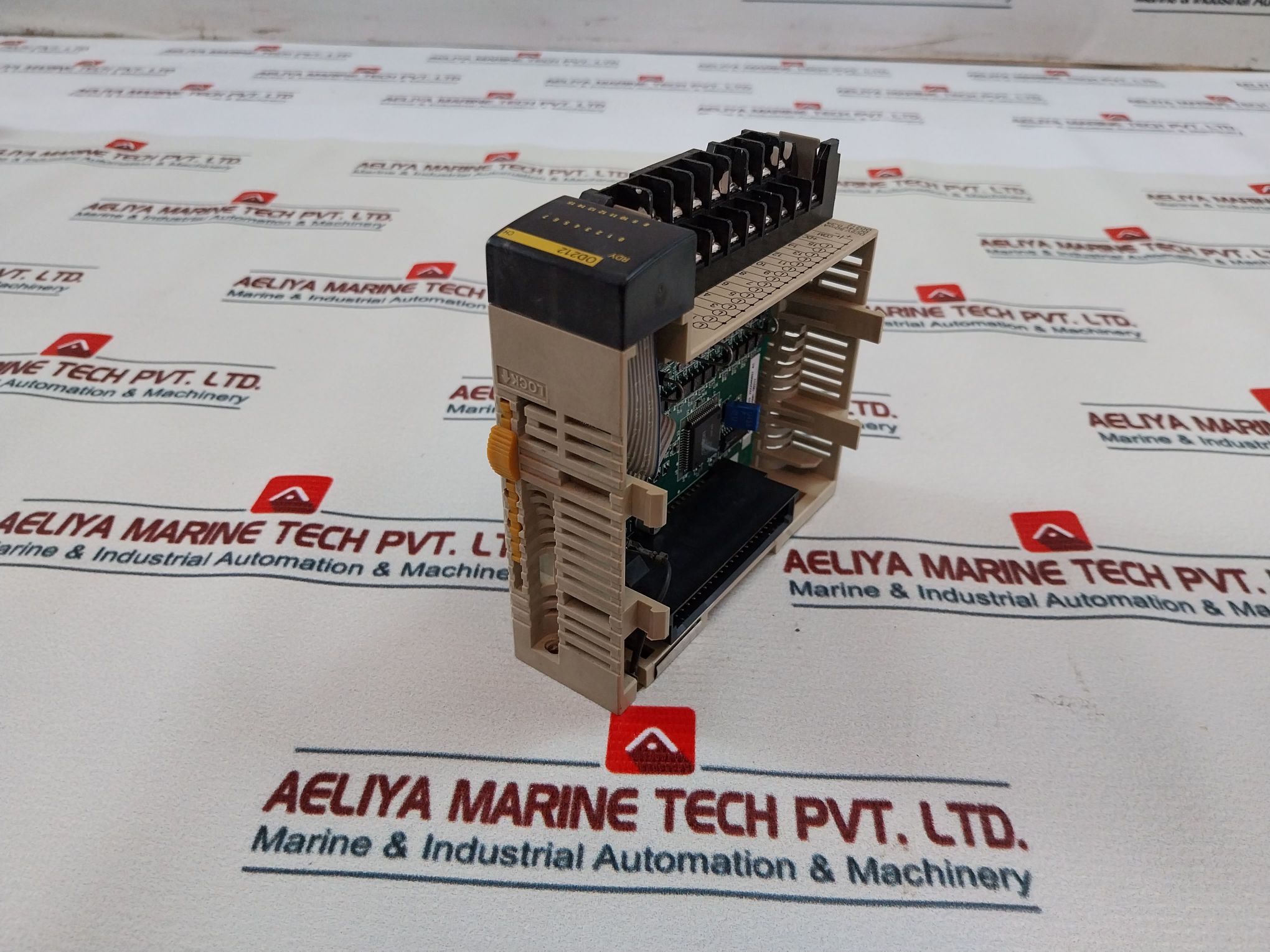 Omron Cqm1-od212 Output Unit - Image 3