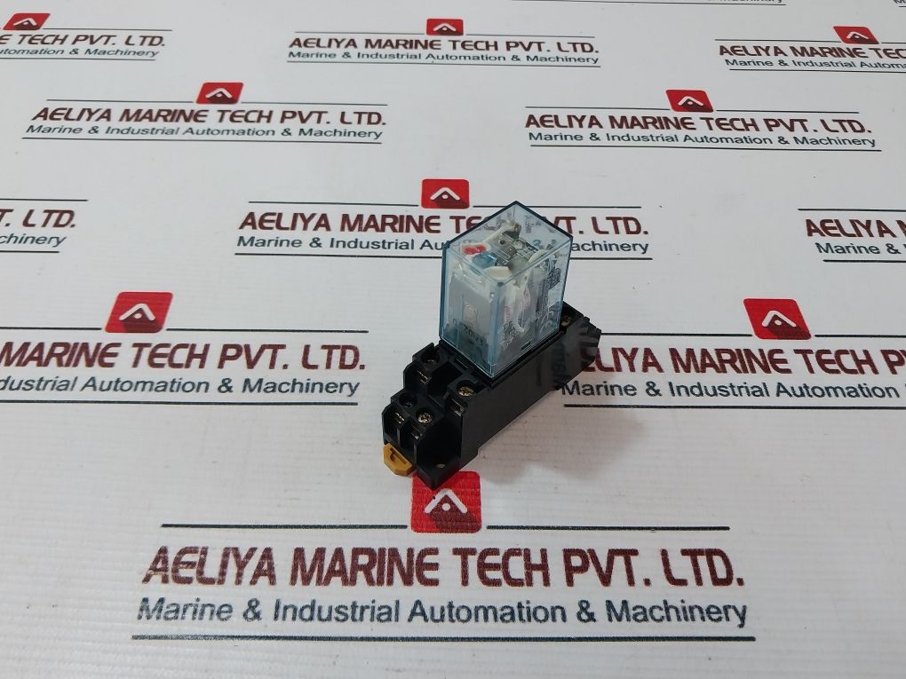 Omron My2nj Relay With Pyf08a-e Base - Image 3