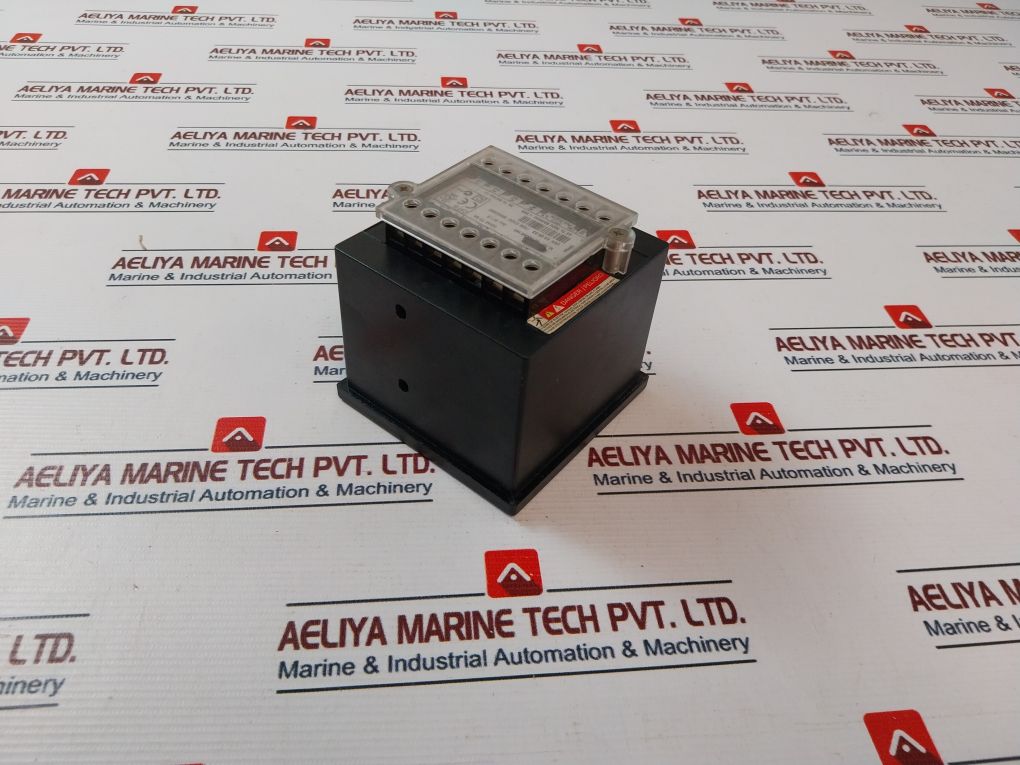 Schneider Electric Em6430 Power Meter - Image 3