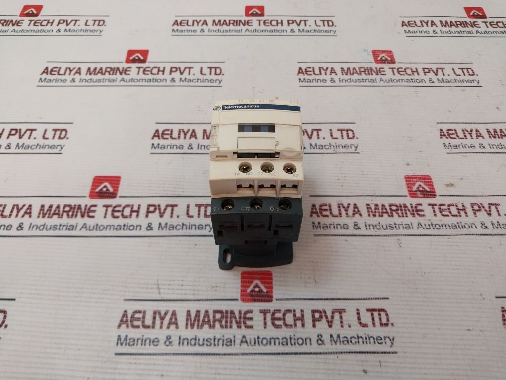 Schneider Electric Telemecanique Lc1d12 Contactor 690v