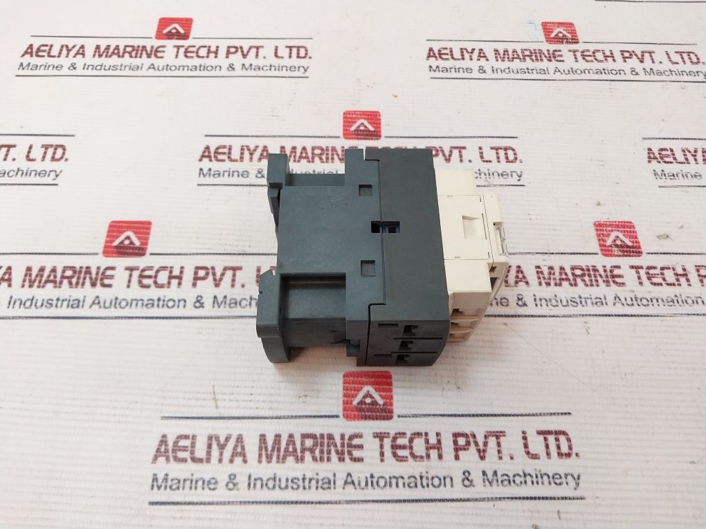 Schneider Electric Telemecanique Lc1d12 Contactor 690v - Image 6